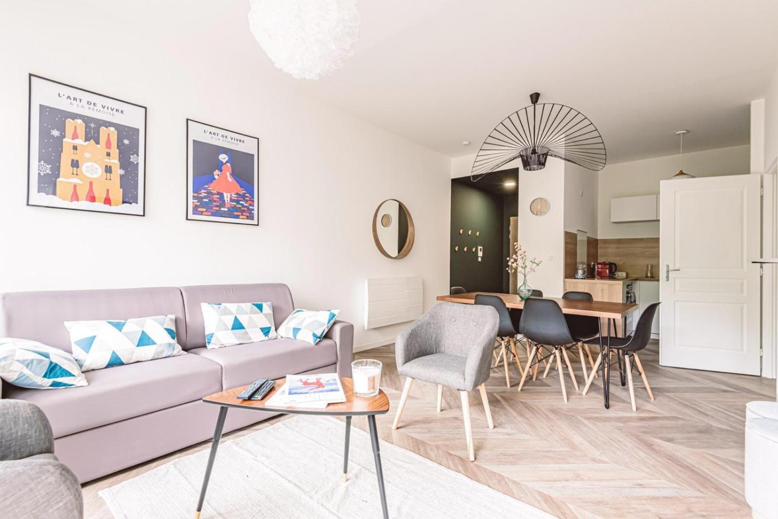 Henri Au Pied De La Cathedrale. Apartment Реймс Екстериор снимка